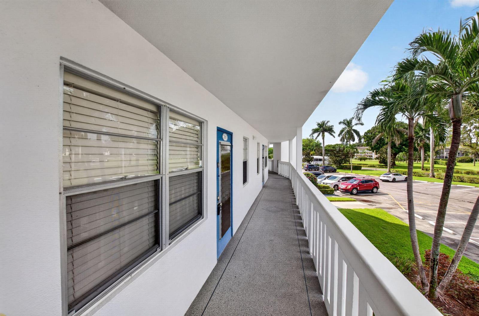 2008 EXETER A # 2008, Boca Raton FL 33434 photo 3