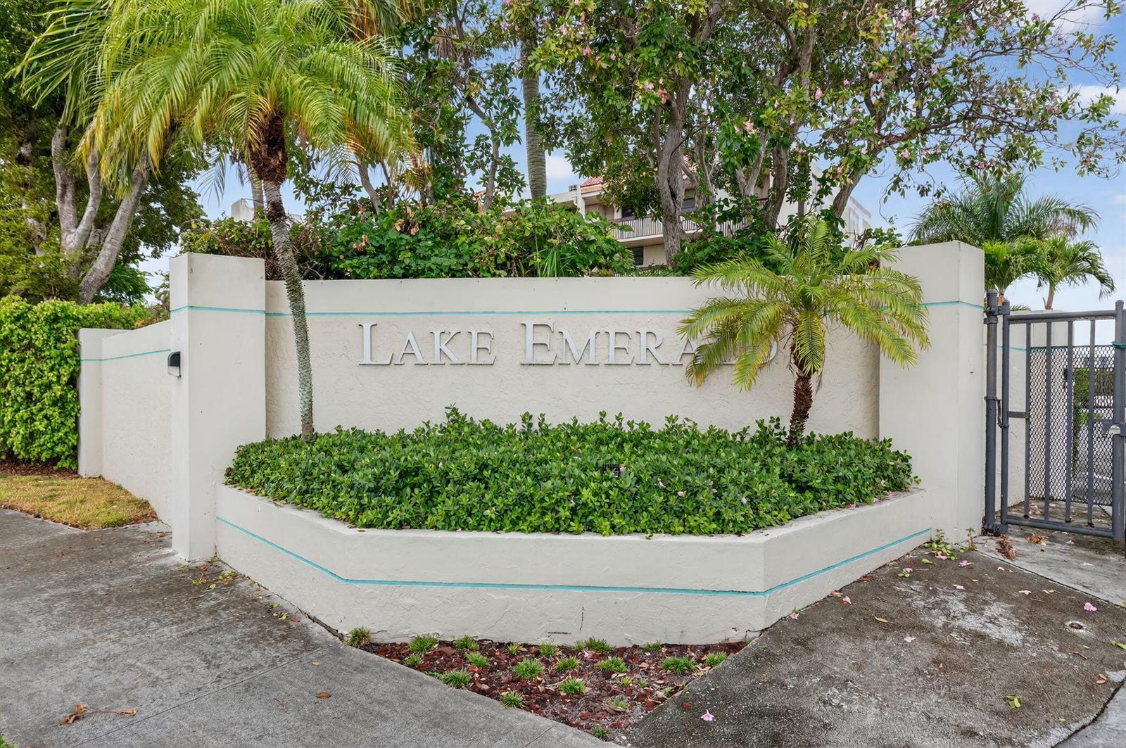 117 LAKE EMERALD Drive # 408, Oakland Park FL 33309 photo 3