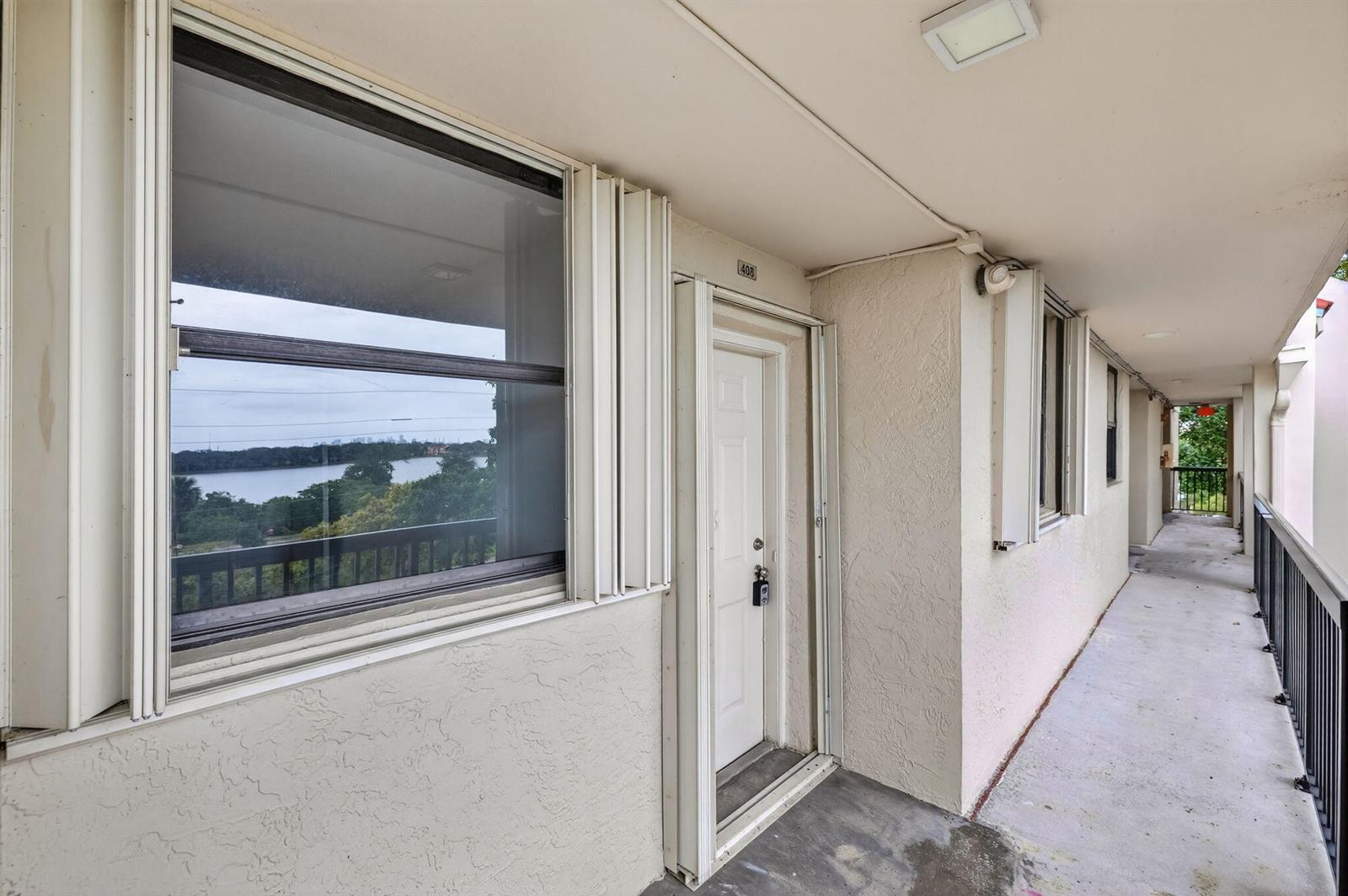117 LAKE EMERALD Drive # 408, Oakland Park FL 33309 photo 4