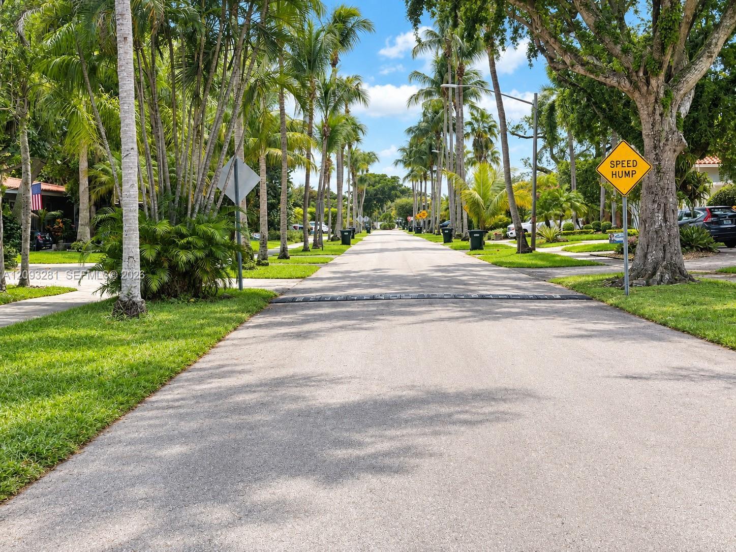 North Miami Beach, FL 33179 photo 2
