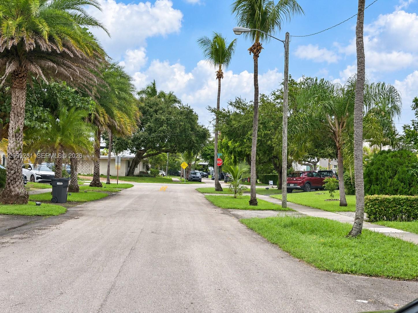 North Miami Beach, FL 33179 photo 5