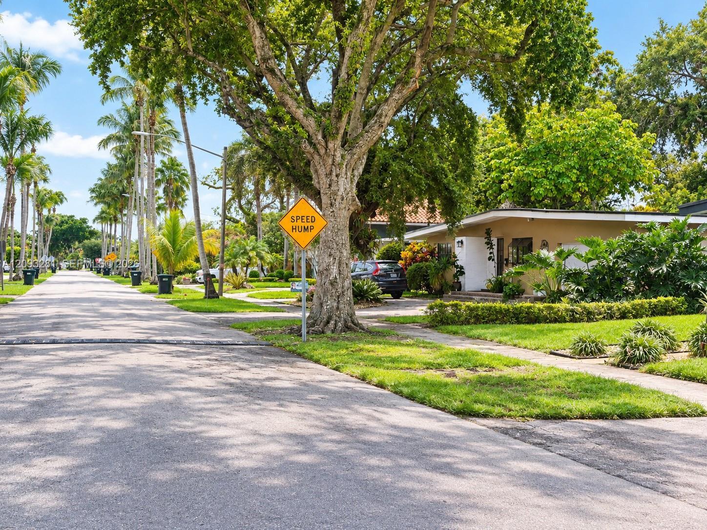 North Miami Beach, FL 33179 photo 4
