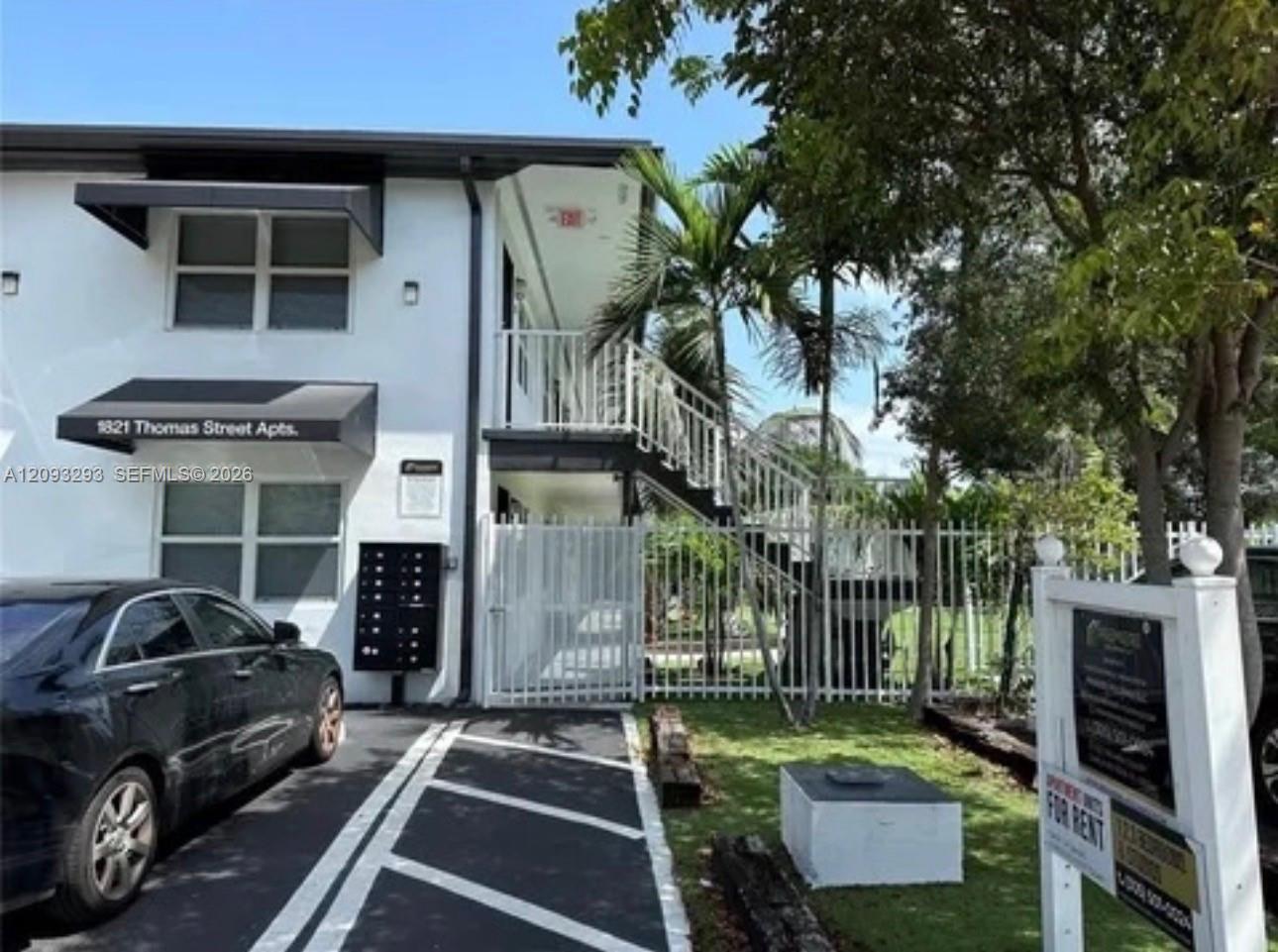 1821 Thomas St # 8, Hollywood FL 33020 photo 2