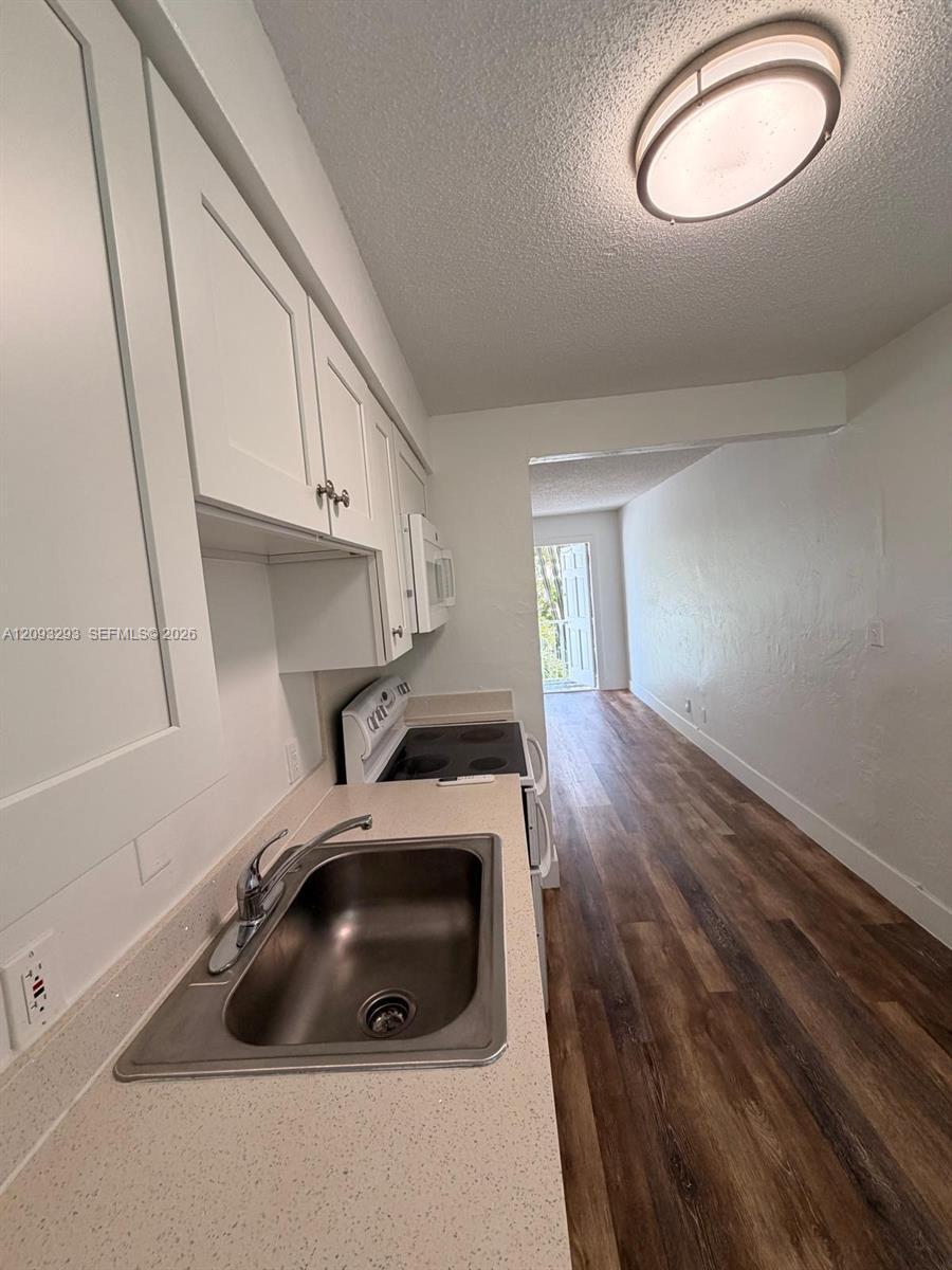 1821 Thomas St # 8, Hollywood FL 33020 photo 5