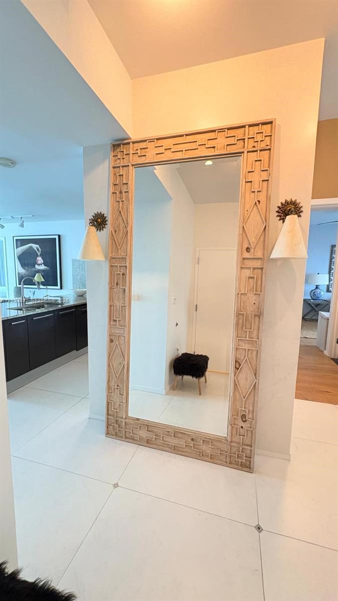 900 Biscayne Blvd # 2702, Miami FL 33132 photo 3