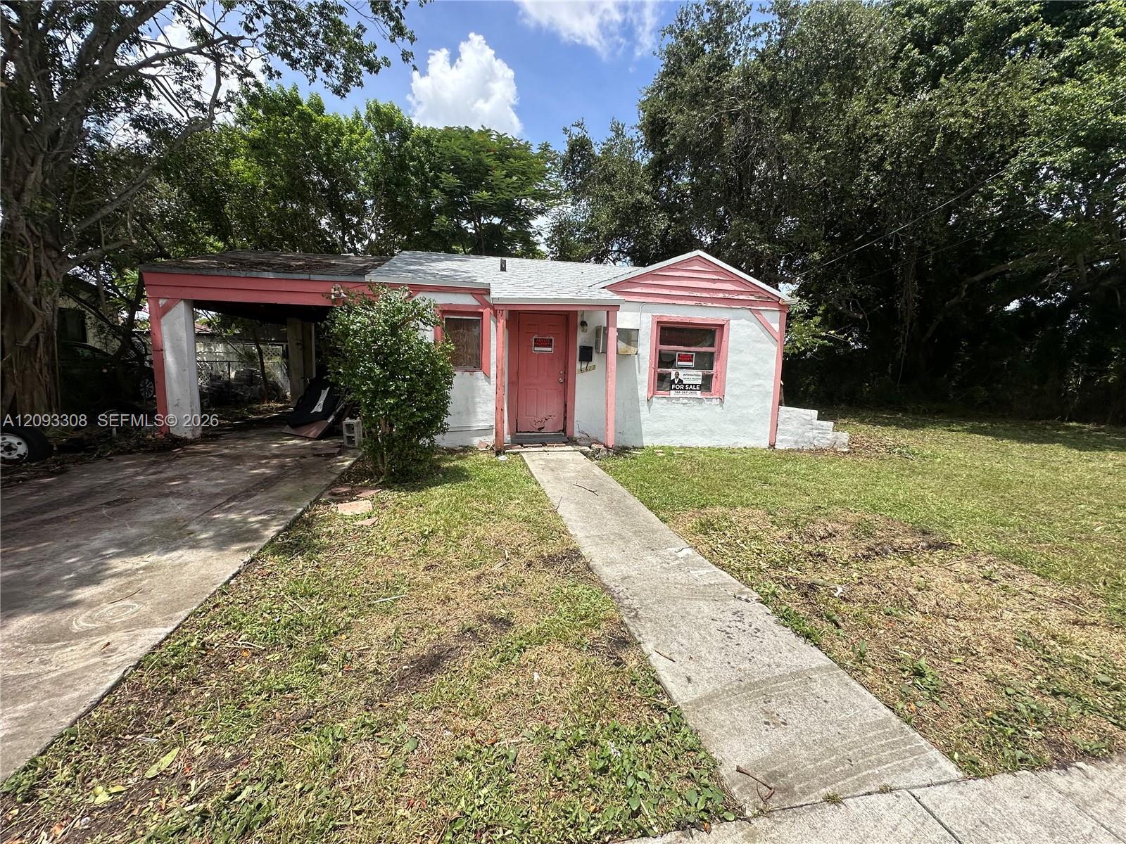 16122 NE 18th Ct, North Miami Beach FL 33162 photo 2