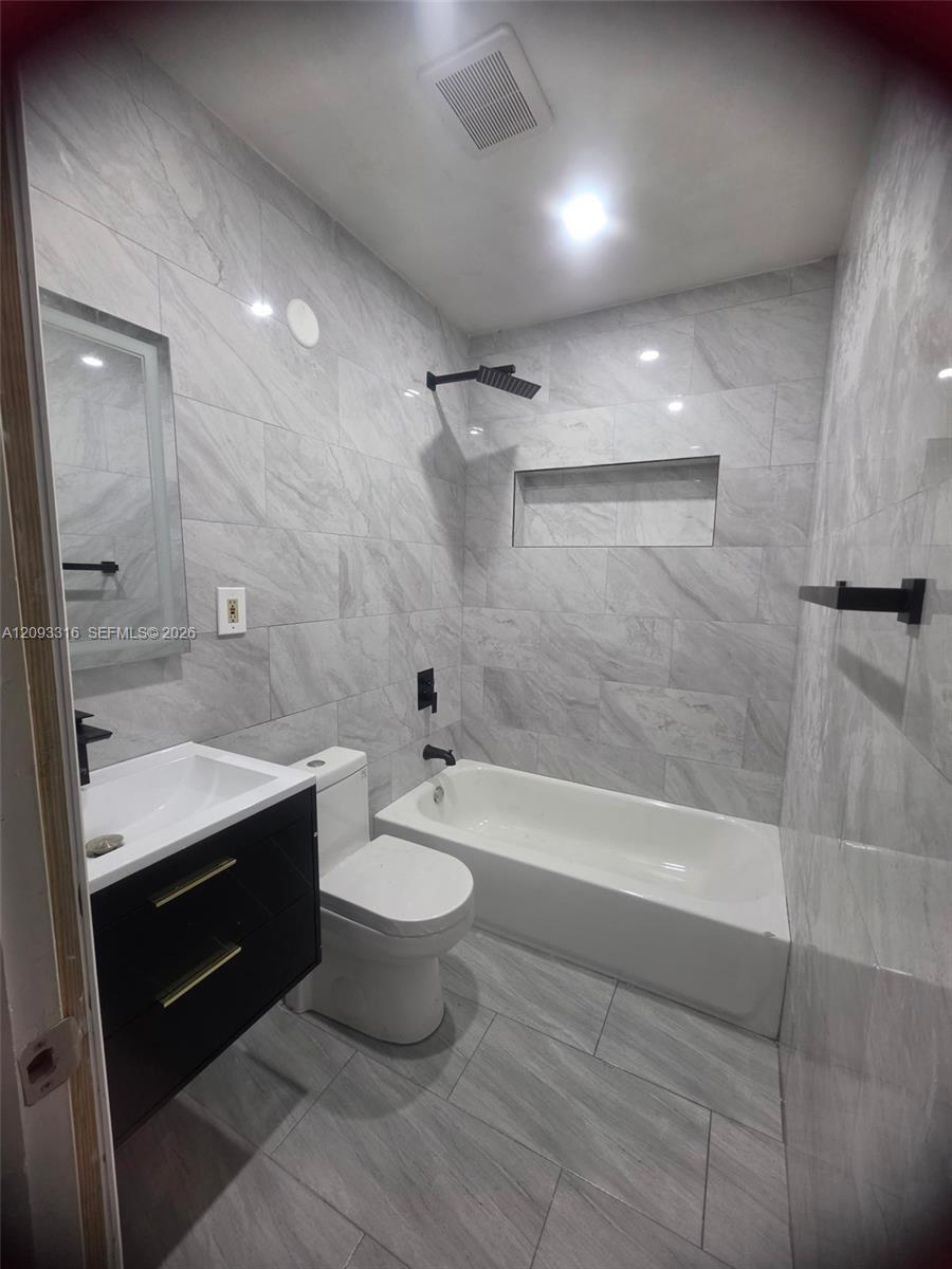 9624 NW 24, Miami FL 33147 photo 2