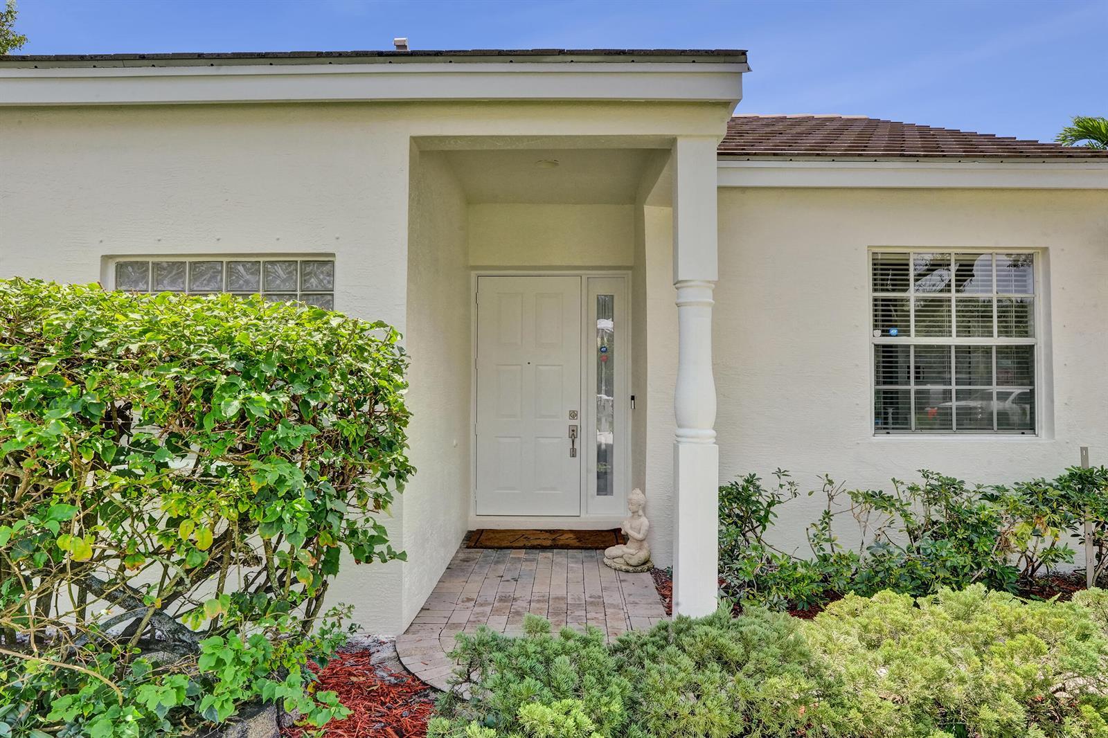 106 HAMILTON Terrace, Royal Palm Beach FL 33414 photo 3