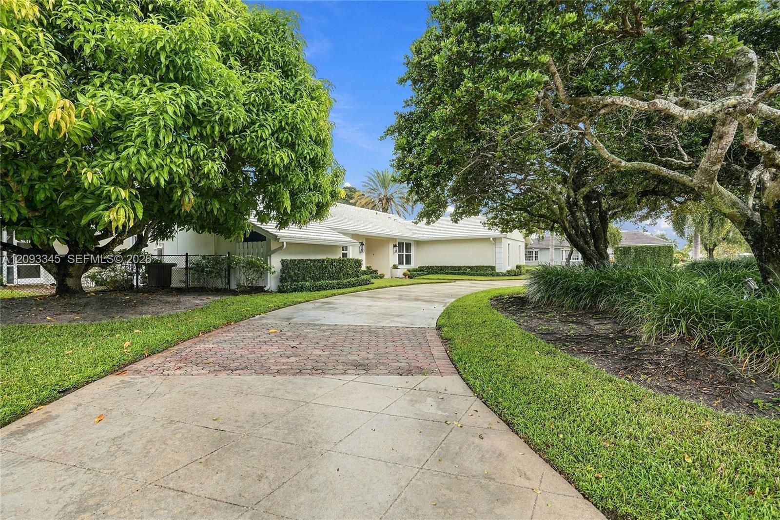 444 Glenbrook Dr, Atlantis FL 33462 photo 2