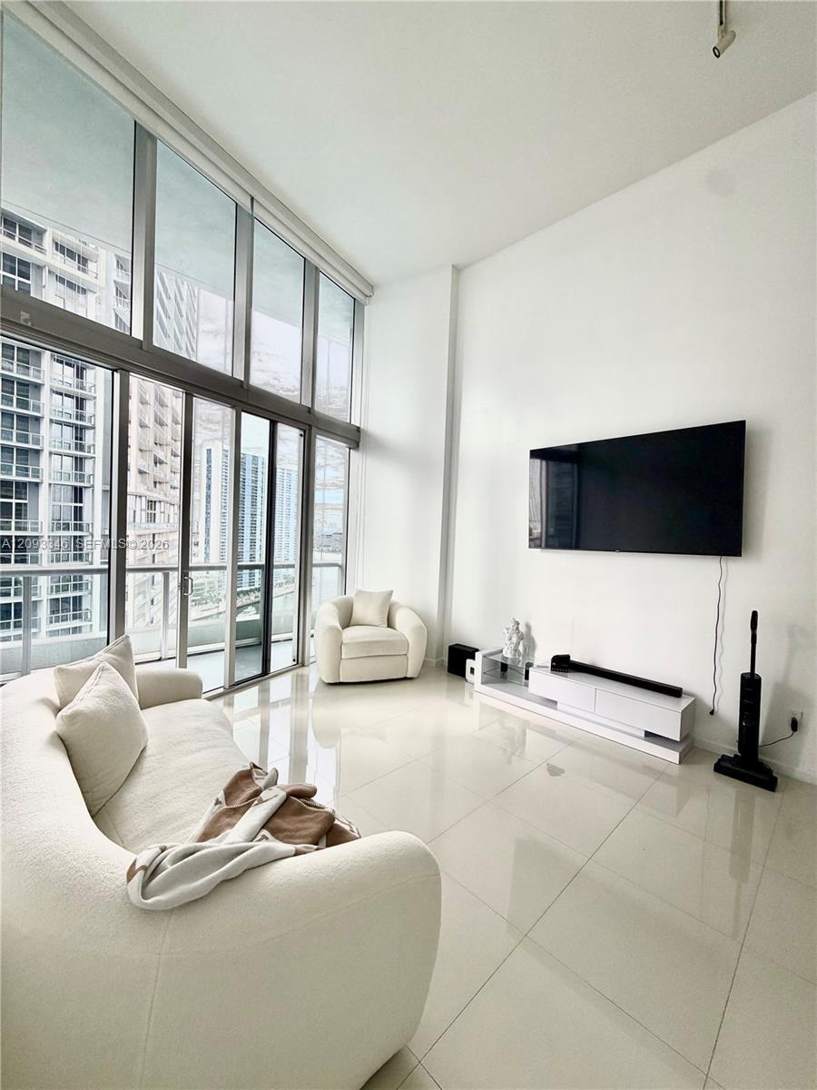 495 Brickell Ave # 2206, Miami FL 33131 photo 2