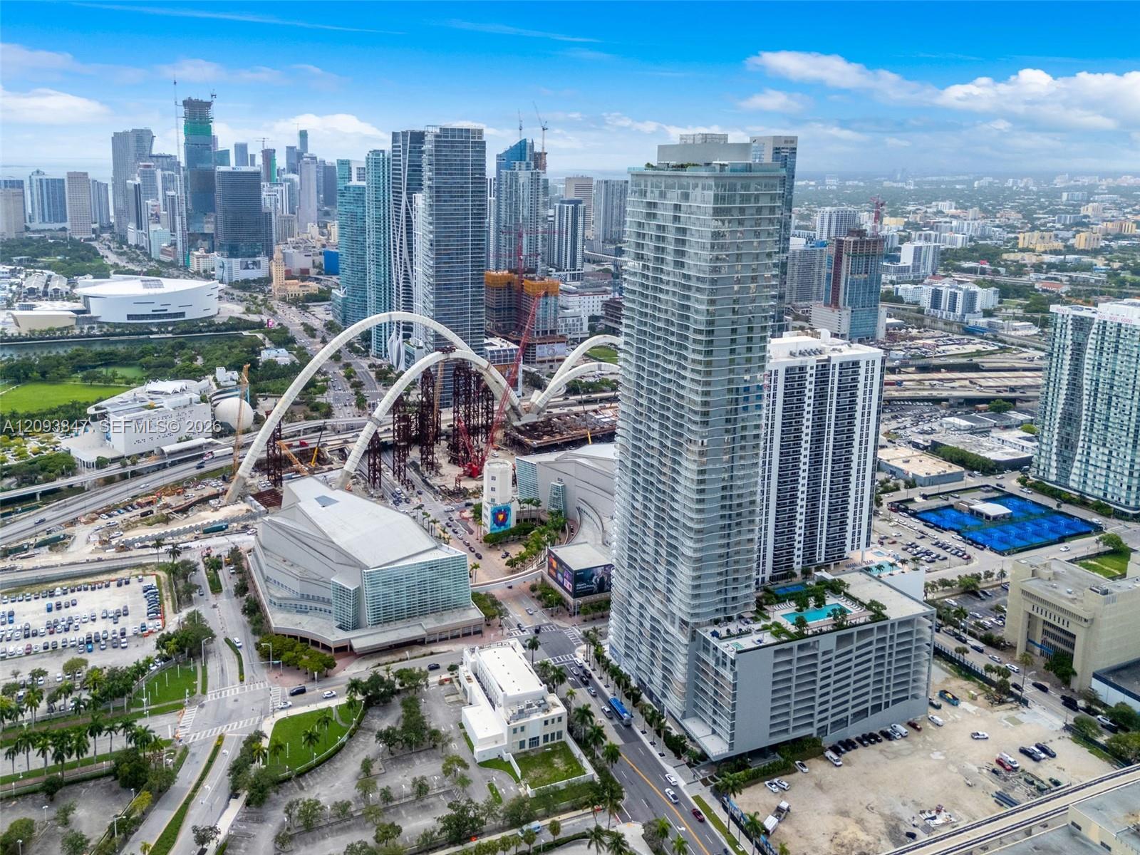 1400 Biscayne Blvd # 706, Miami FL 33132 photo 2