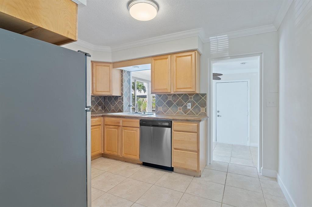 2317 NE 33RD, Fort Lauderdale FL 33305 photo 4
