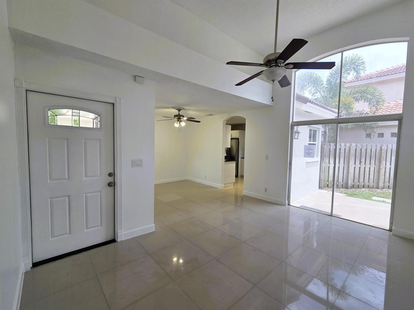 533 NW 47TH Avenue, Coconut Creek FL 33063 photo 3