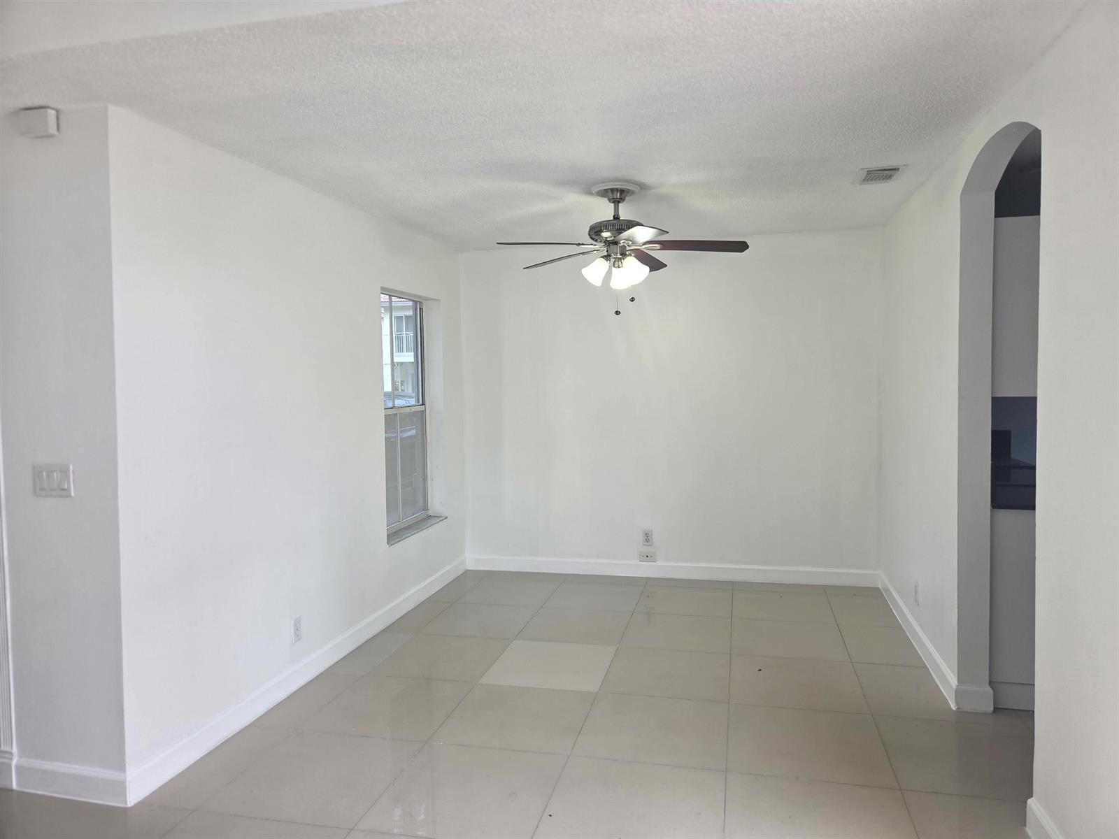 533 NW 47TH Avenue, Coconut Creek FL 33063 photo 4