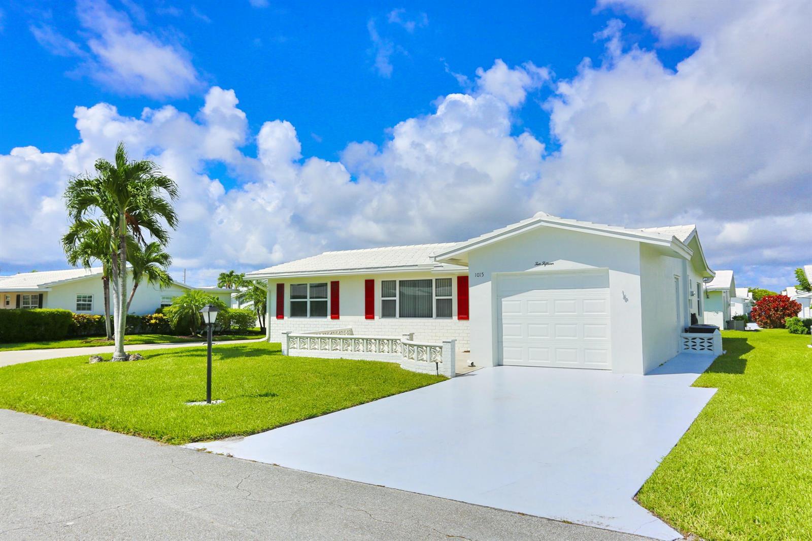 1015 SW 16th Street, Boynton Beach FL 33426 photo 4