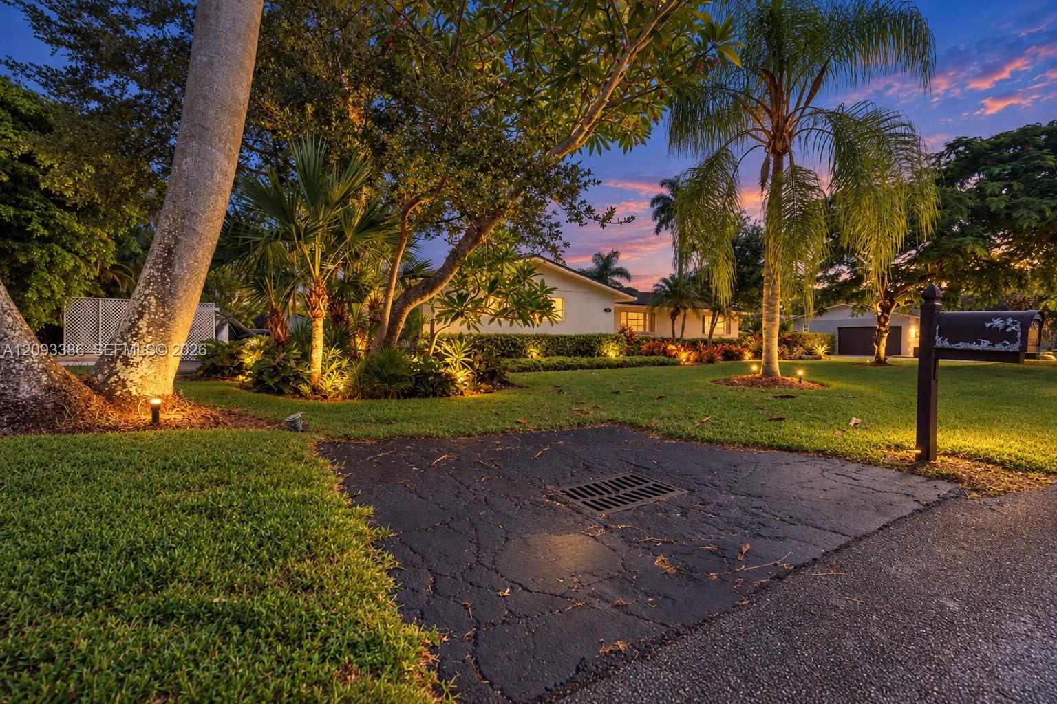 9761 SW 123rd St, Miami FL 33176 photo 3