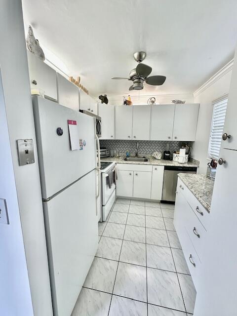 14 Fanshaw A, Boca Raton FL 33434 photo 2