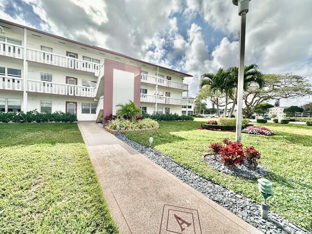 14 Fanshaw A, Boca Raton FL 33434