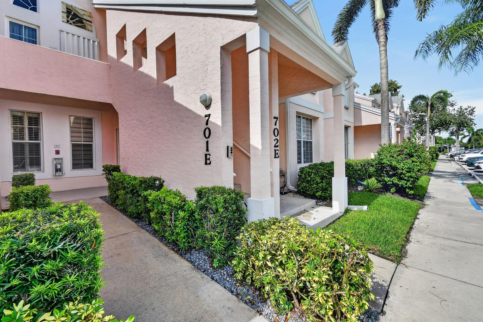 701 MUIRFIELD Court # 701E, Jupiter FL 33458 photo 2