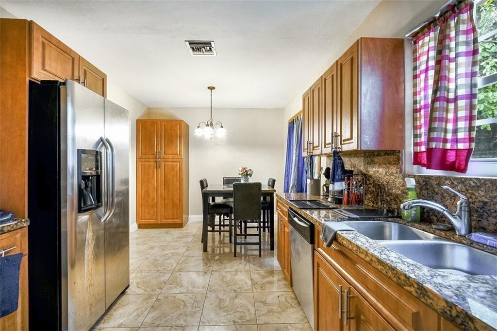 617 LAKESIDE Harbor, Boynton Beach FL 33435 photo 5