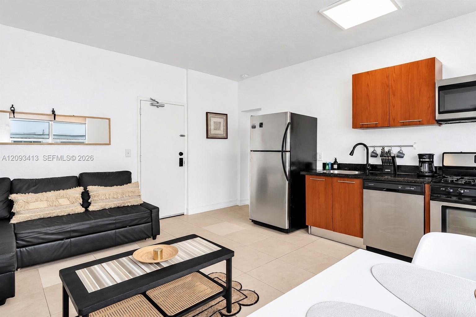 500 14th St # 101, Miami Beach FL 33139 photo 2