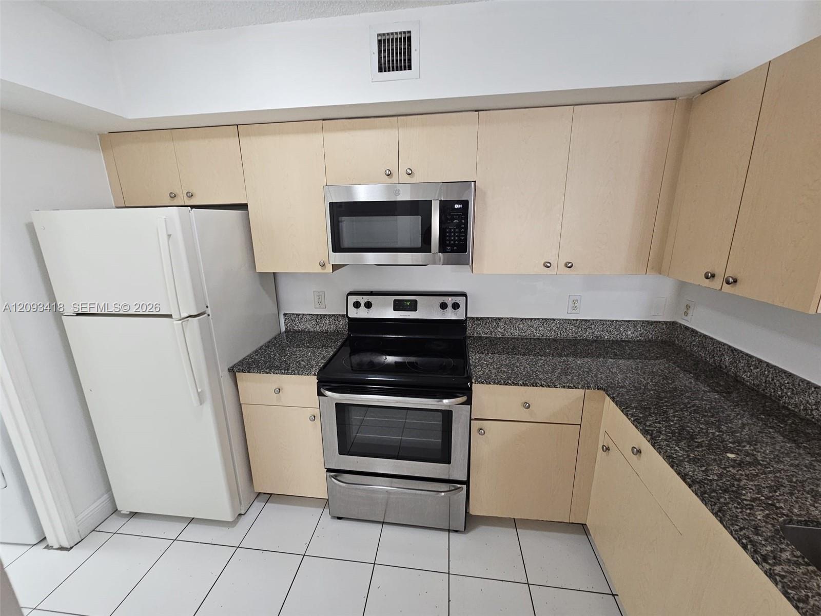 2451 Centergate Dr # 204, Miramar FL 33025 photo 5