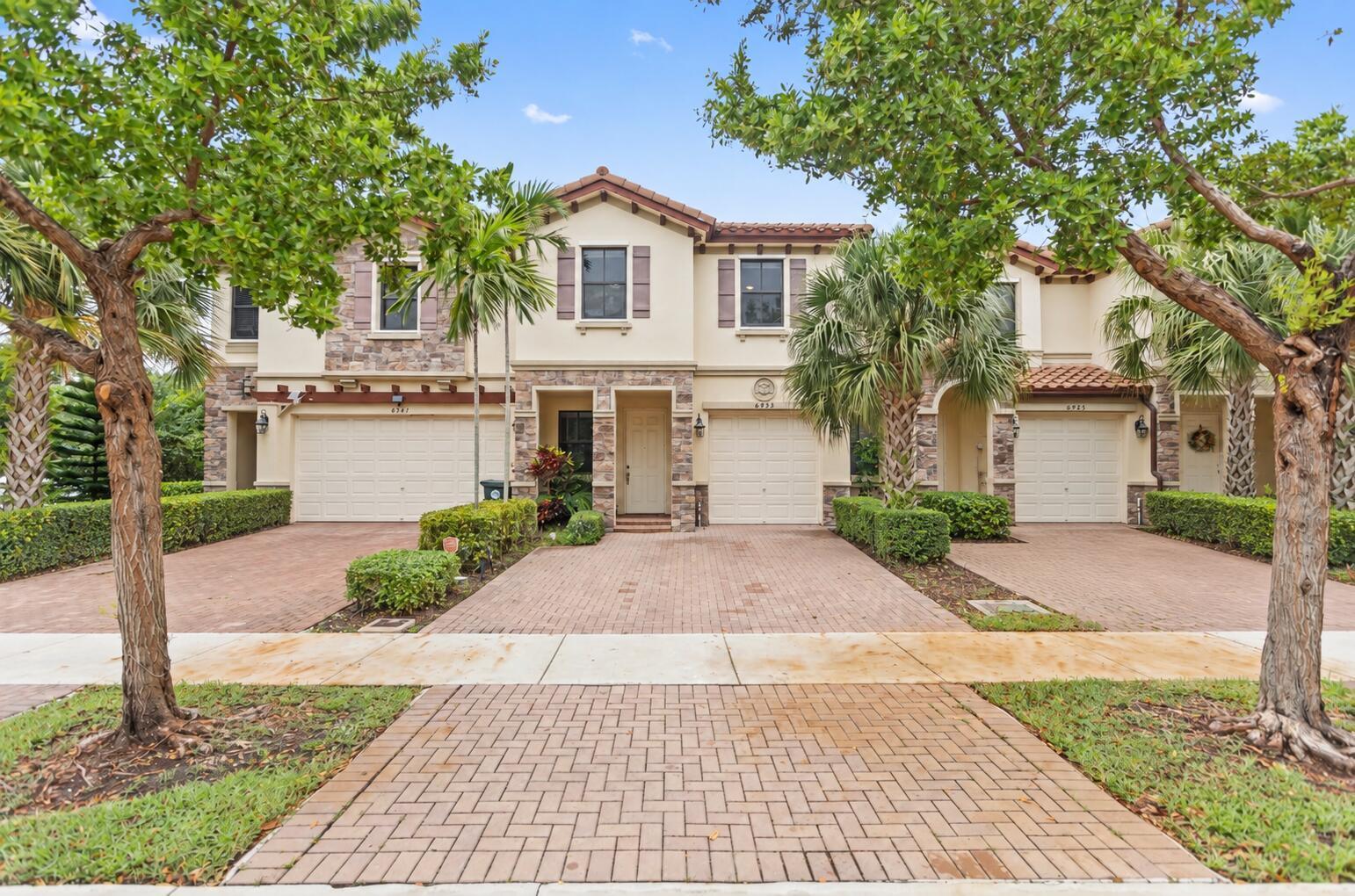 6943 BROADLAND Way, Coconut Creek FL 33073