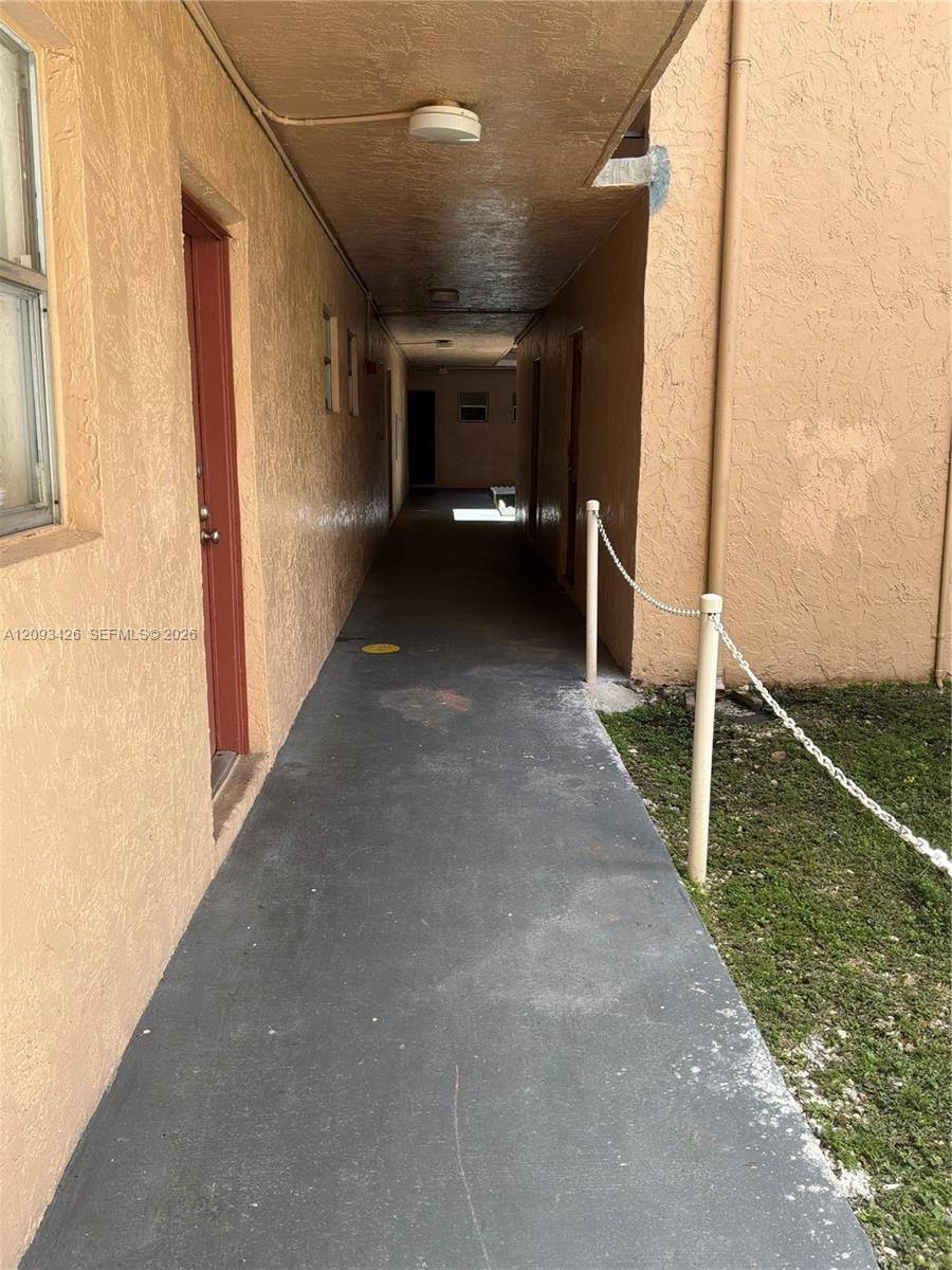 13715 Kendale Lakes Cir # 107, Miami FL 33183 photo 5