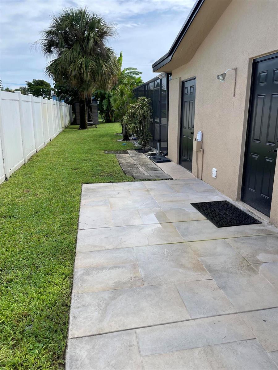 79 OREGON Lane, Boca Raton FL 33487 photo 5
