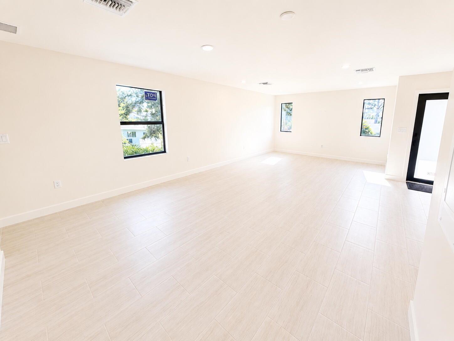 274 SE 9th Avenue # 3, Deerfield Beach FL 33441 photo 4