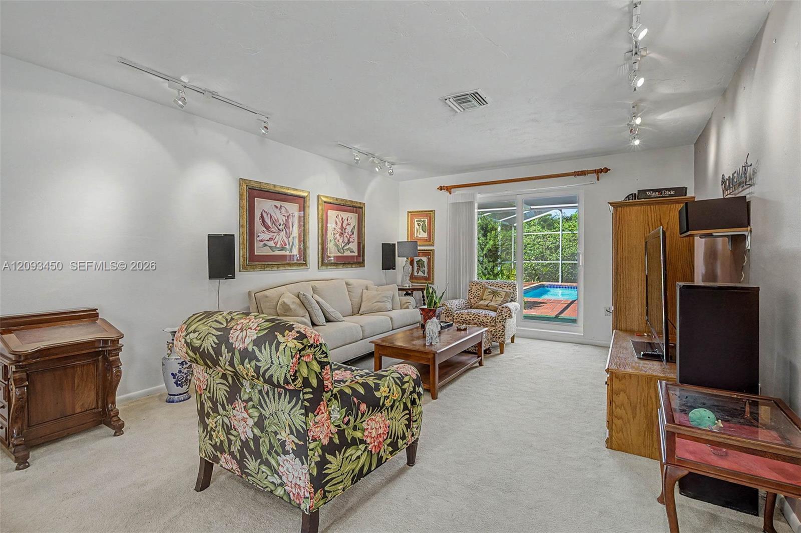 10190 SW 99th Ave, Miami FL 33176 photo 4