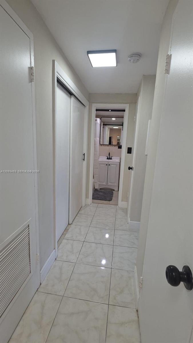 7545 E Treasure Dr # 9K, North Bay Village FL 33141 photo 3