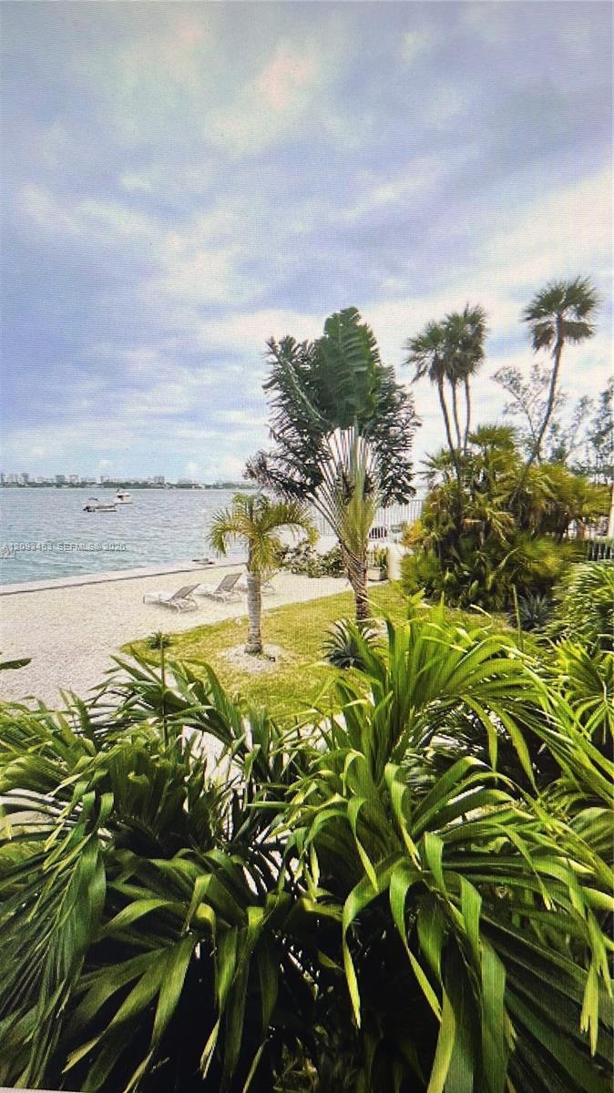 7545 E Treasure Dr # 9K, North Bay Village FL 33141