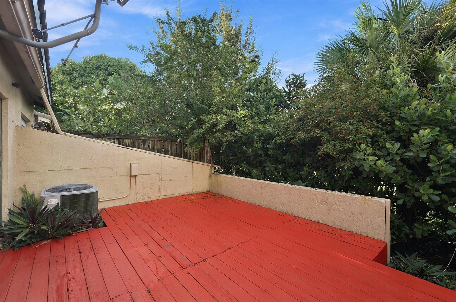 8690 NW 40th Street, Coral Springs FL 33065 photo 3