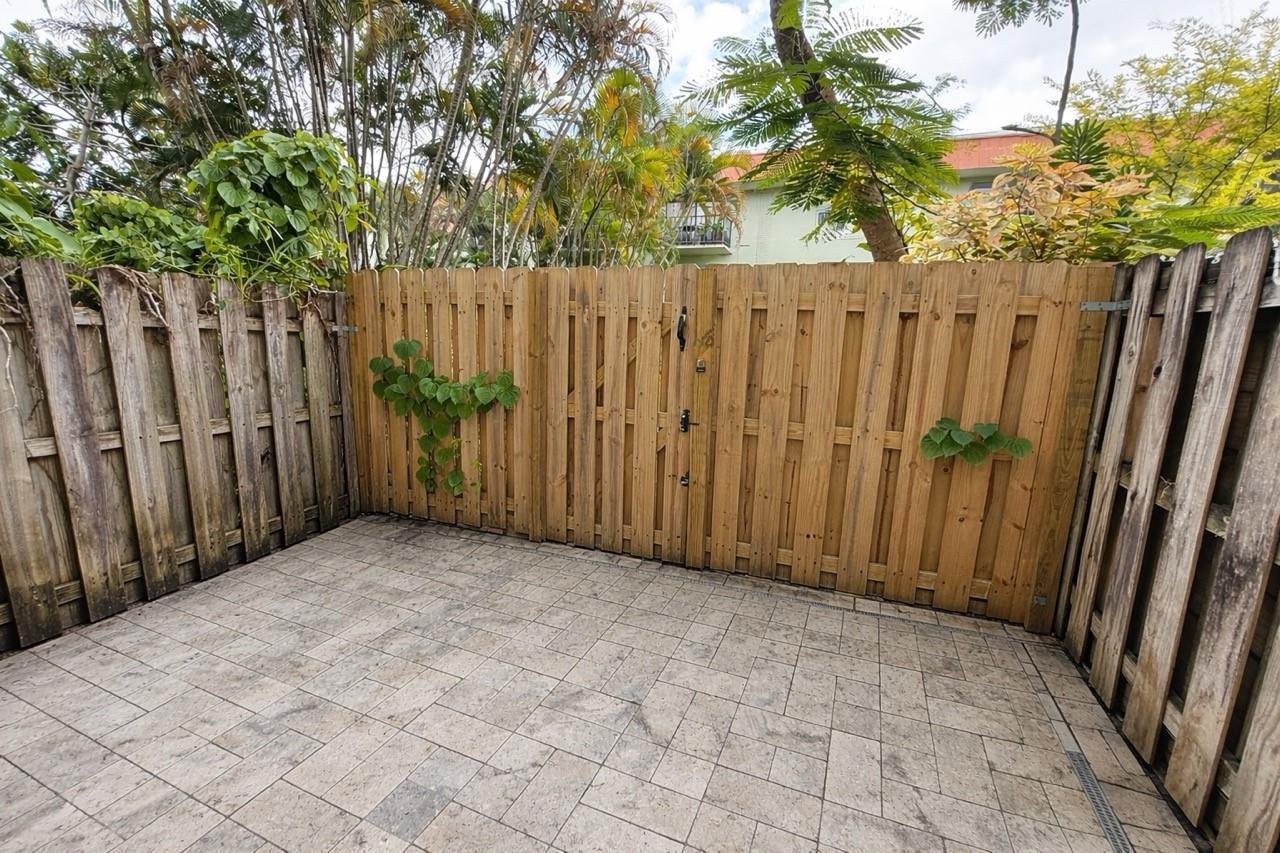 809 W Oakland Park Boulevard # K4, Wilton Manors FL 33311 photo 2