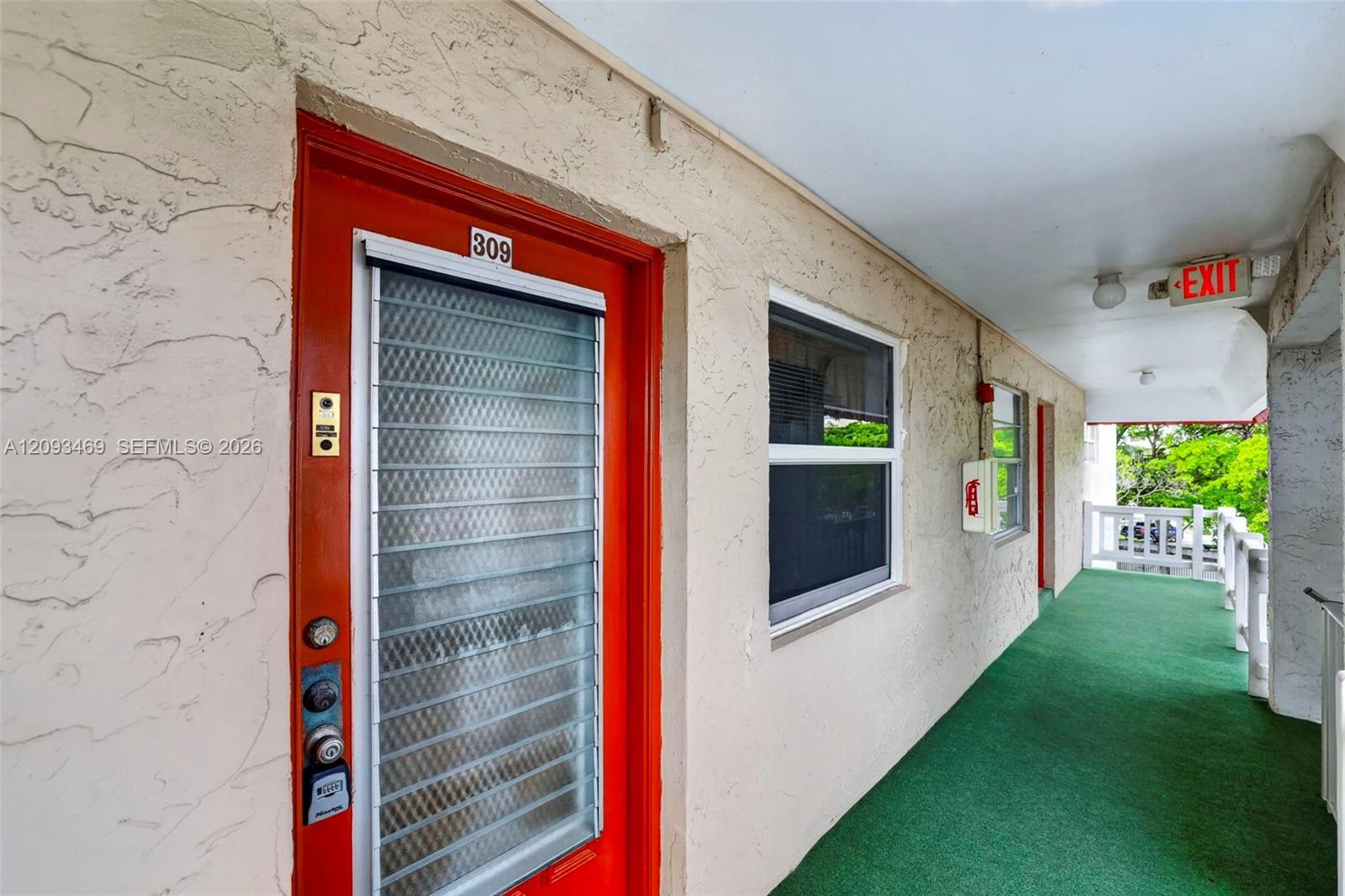 3774 Inverrary Blvd # 309P, Lauderhill FL 33319 photo 5