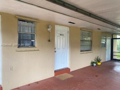 5917 Pierce St # 5919, Hollywood FL 33021 photo 2