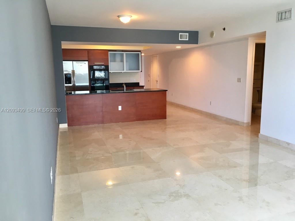 Hallandale Beach, FL 33009 photo 5