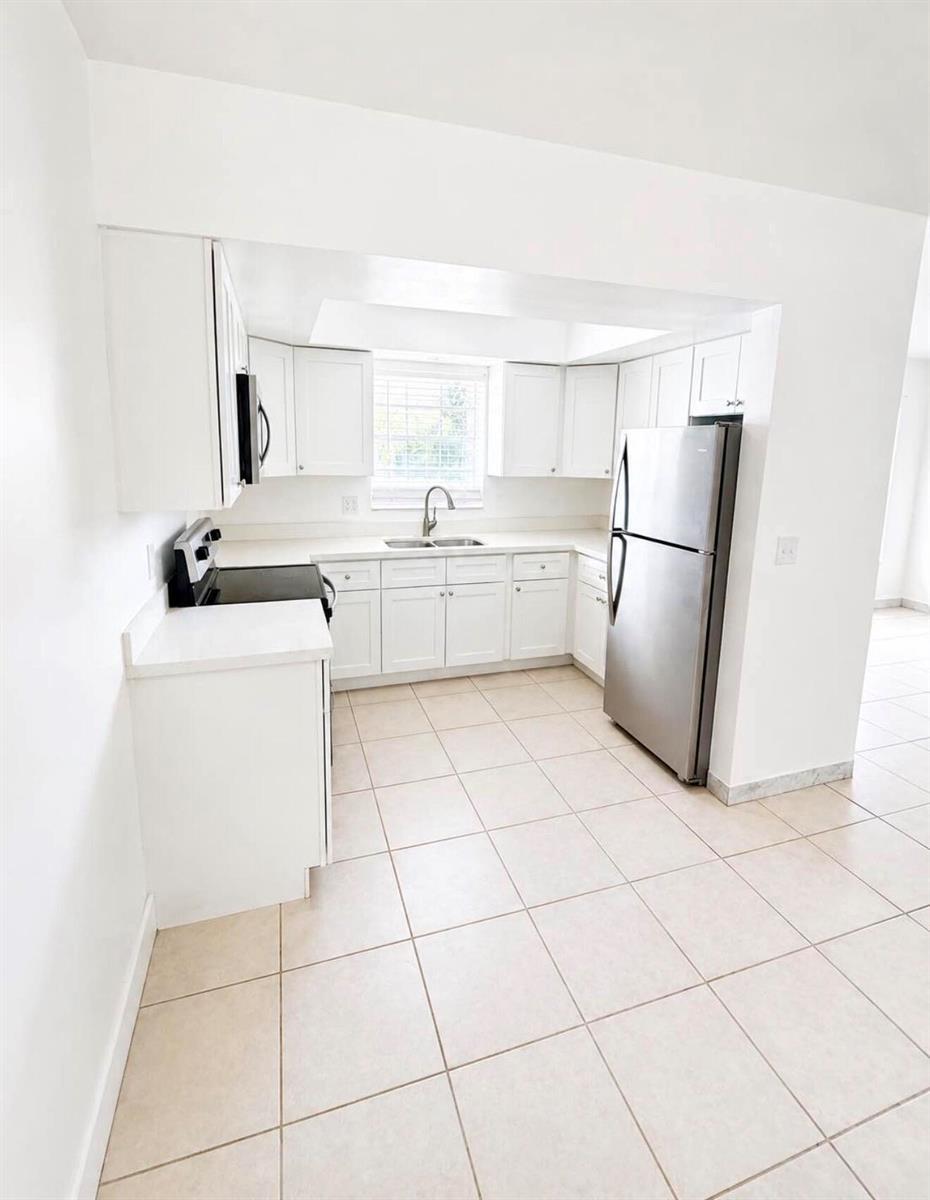 1017 NW 30TH Court # 5, Wilton Manors FL 33311 photo 2