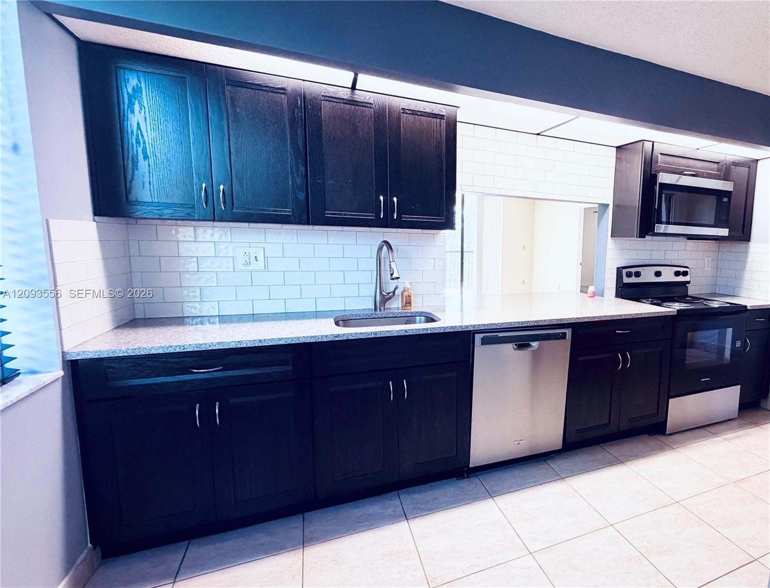 6800 Cypress Rd # 401, Plantation FL 33317 photo 5