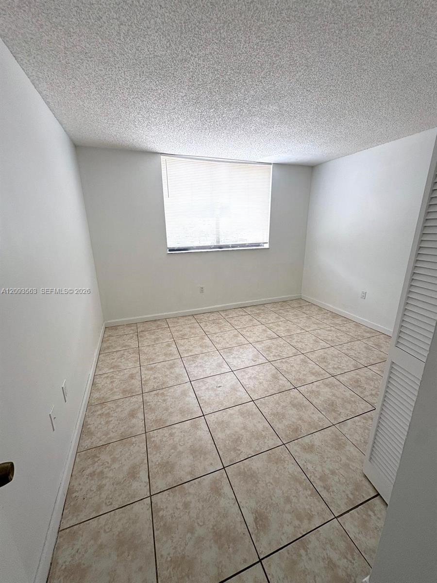 8261 NW 8th St # 334, Miami FL 33126 photo 4