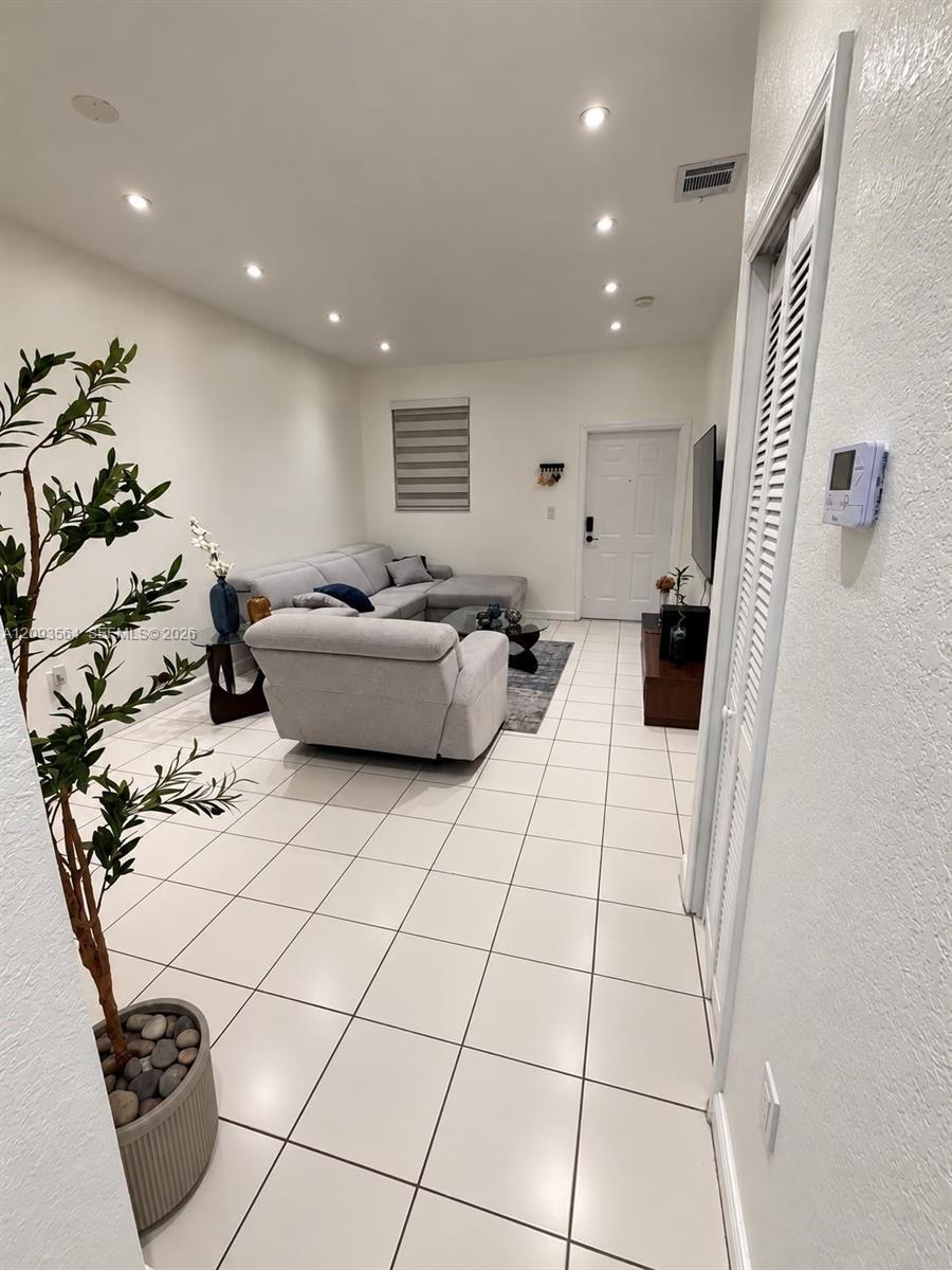 7050 NW 177th St # 11, Hialeah FL 33015 photo 5
