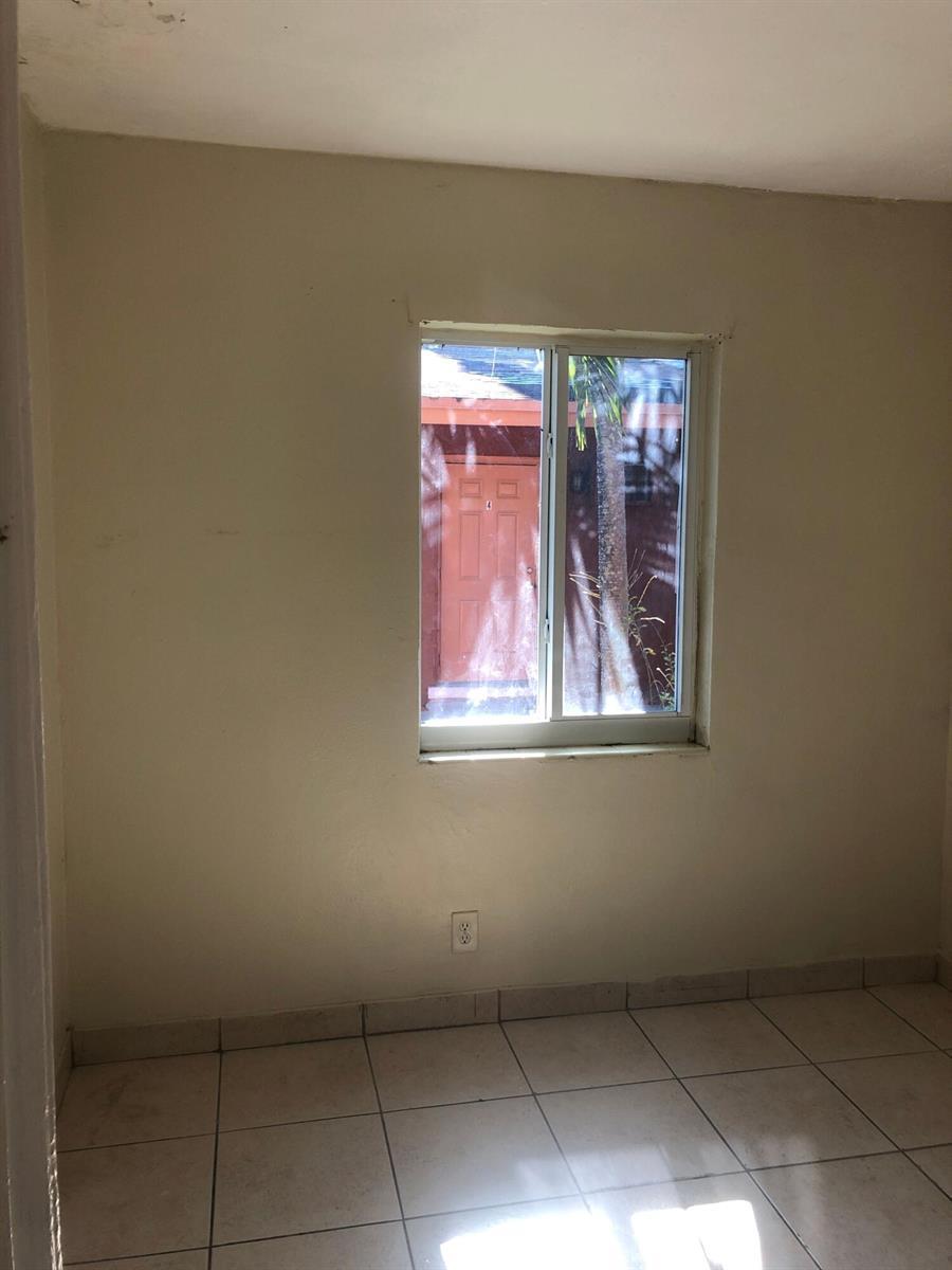 829 NW 10TH Terrace # 4, Fort Lauderdale FL 33311 photo 4