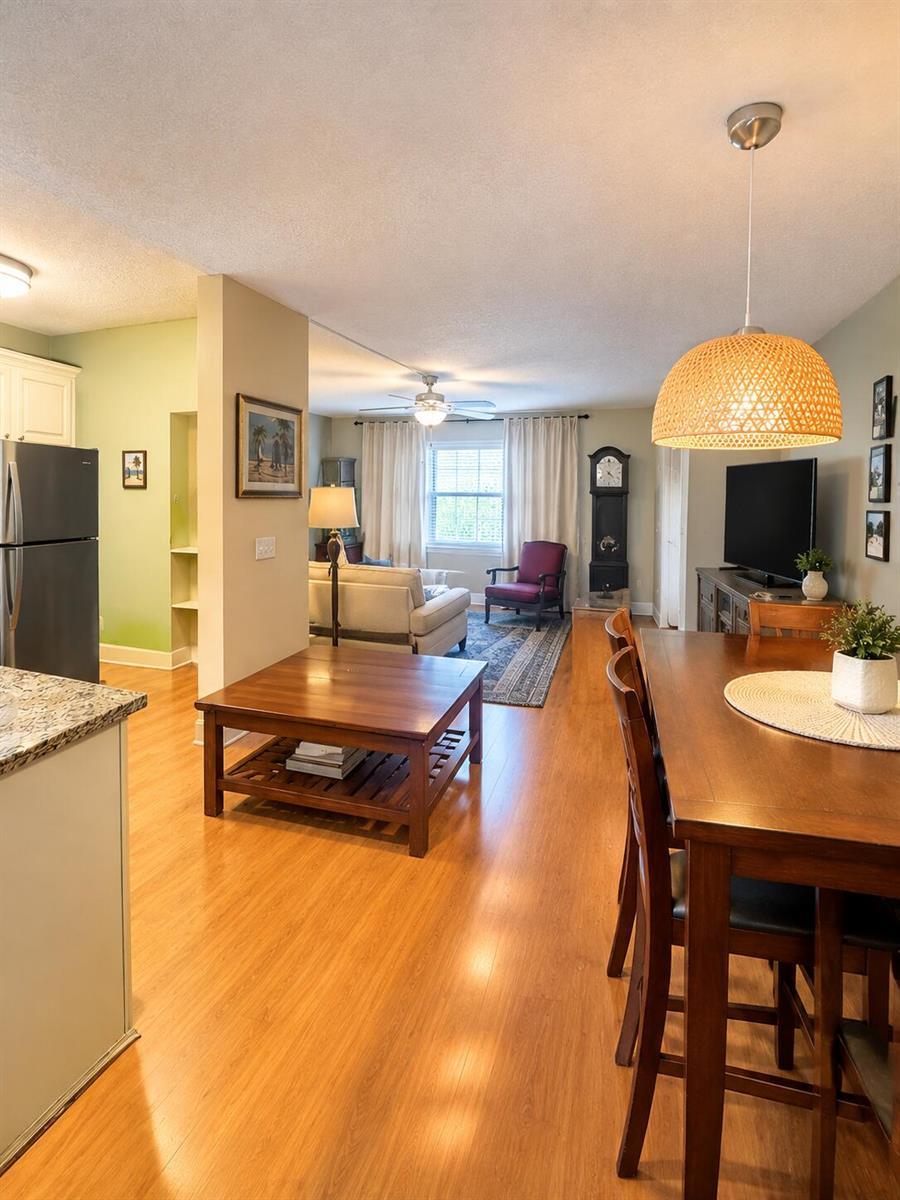 197 KENT L, West Palm Beach FL 33417