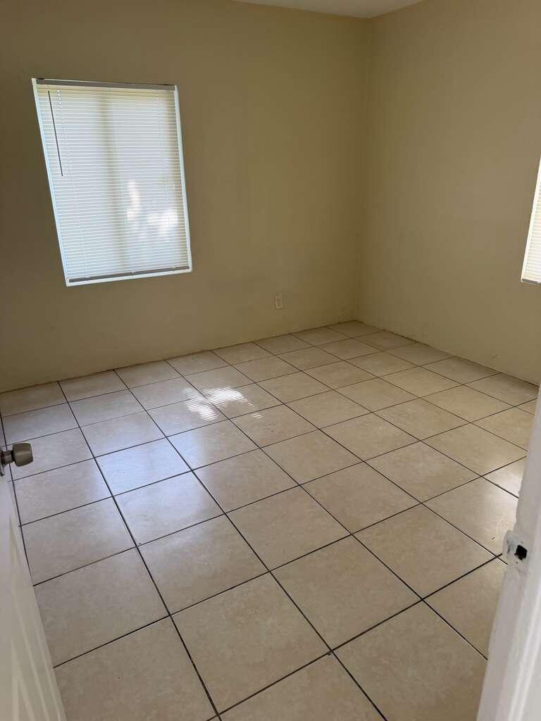 1304 NW 4TH Street, Fort Lauderdale FL 33311 photo 5