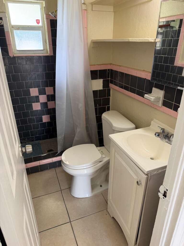 1304 NW 4TH Street, Fort Lauderdale FL 33311 photo 4