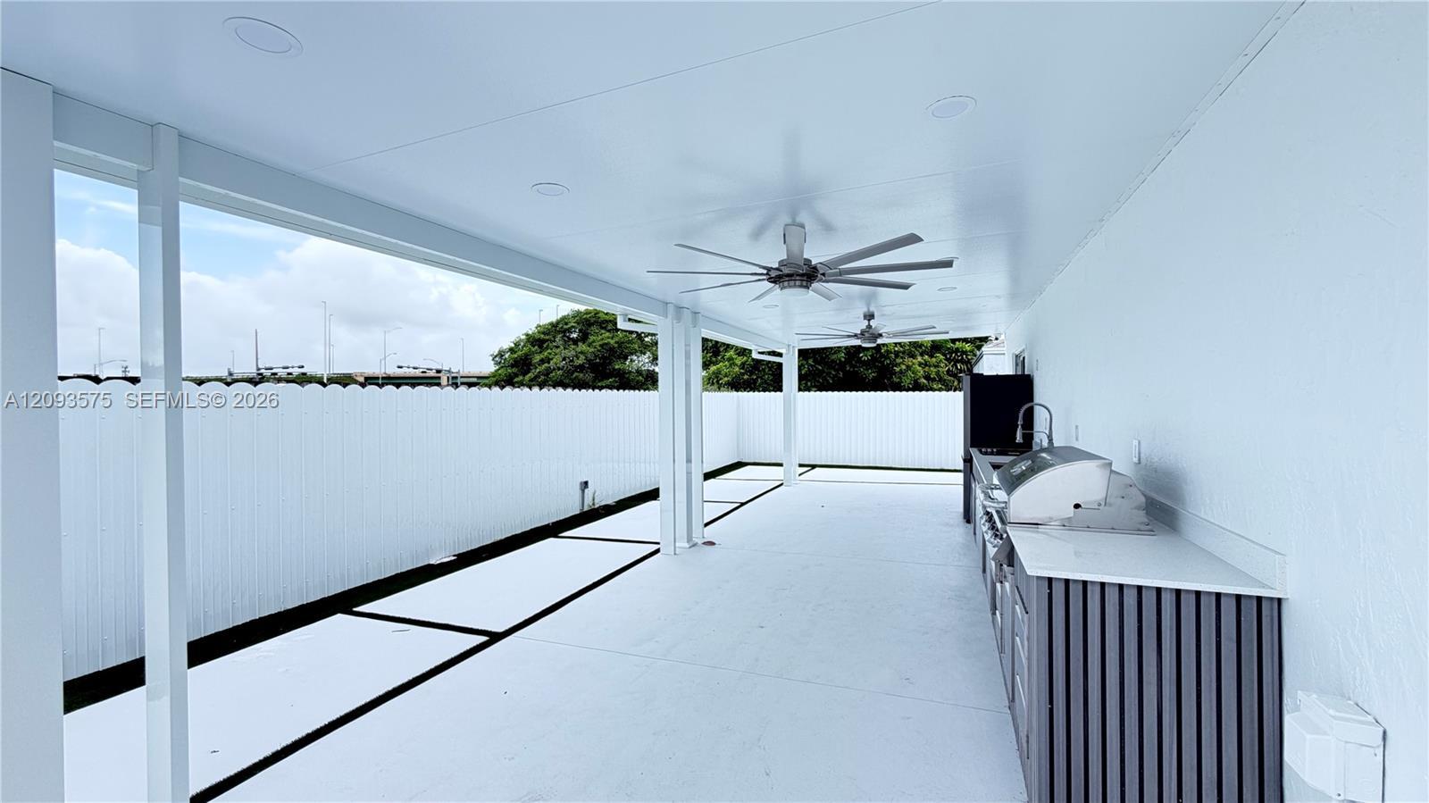 20726 SW 105 Ave # 1, Cutler Bay FL 33189 photo 2