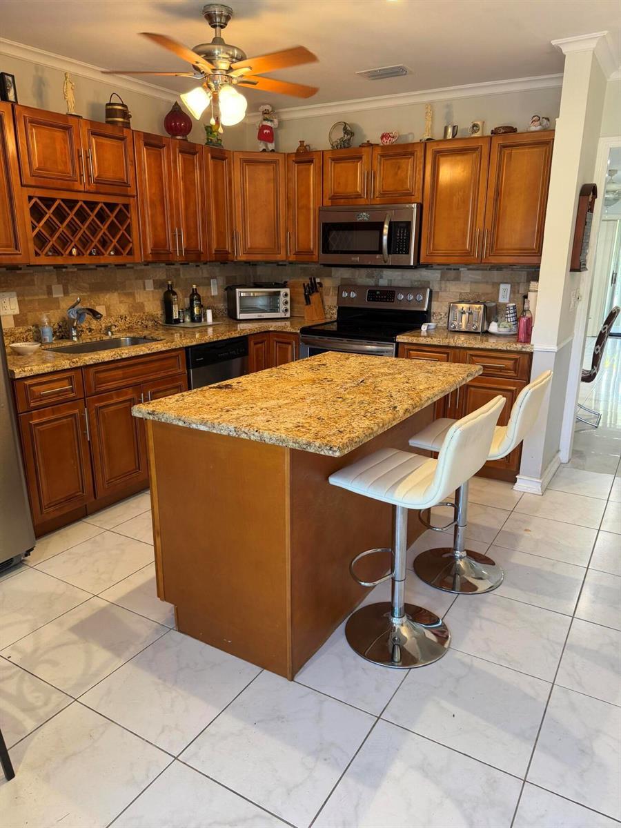 8588 BELLA VISTA Drive, Boca Raton FL 33433 photo 3