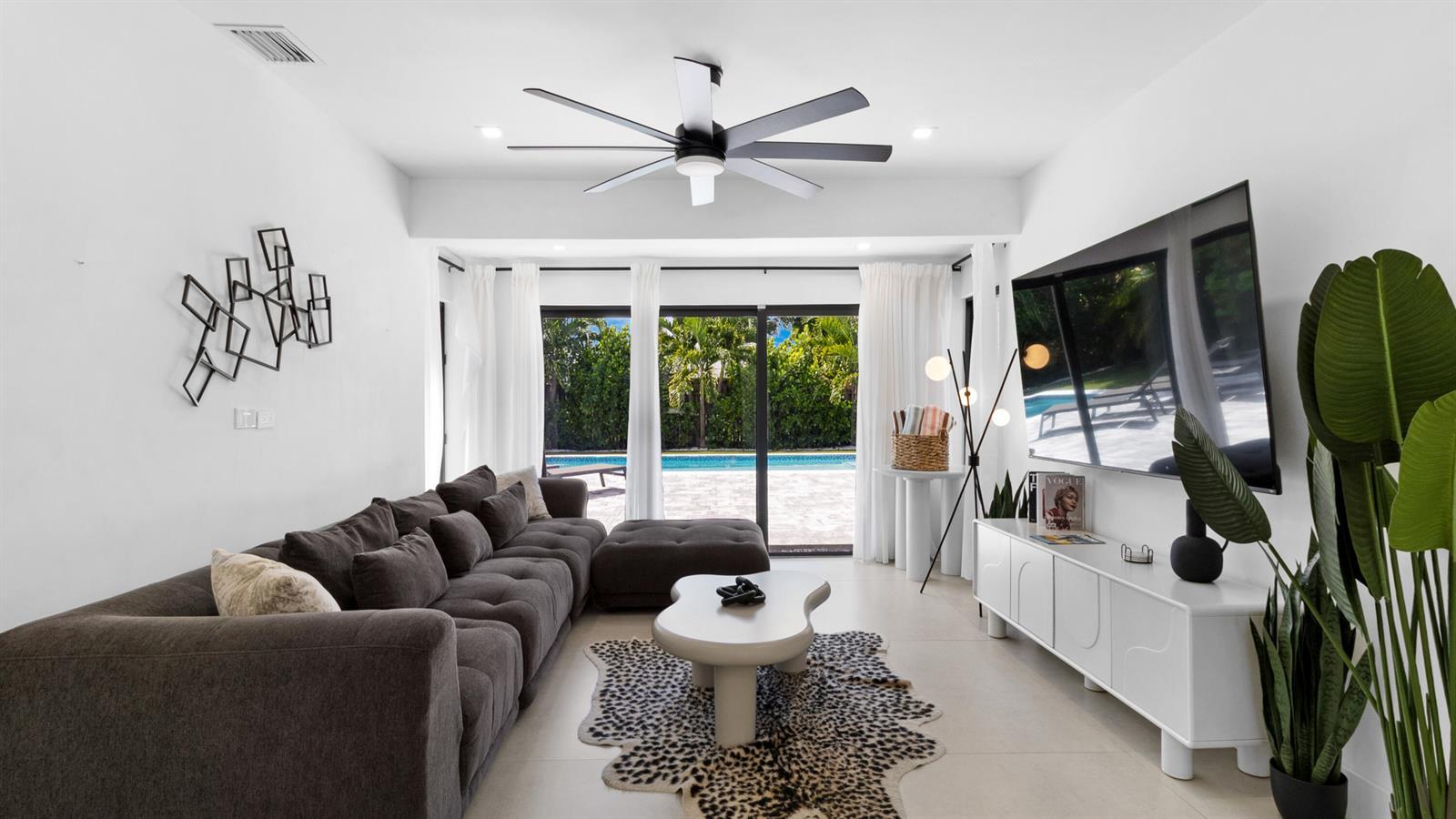 112 SE 14th Street, Deerfield Beach FL 33441 photo 4