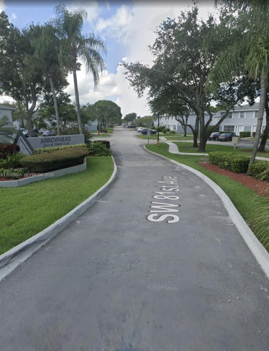1925 SW 81st Ter, Davie FL 33324